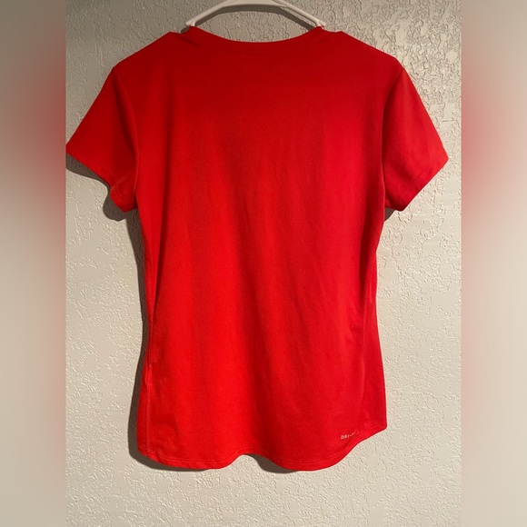 Nike Women’s Dri-Fit Tee Size M - Picture 3 of 3